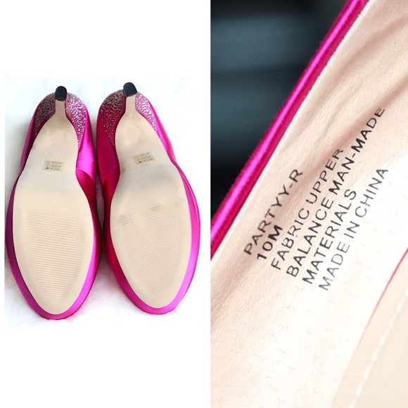 NIB Steve Madden “Partyy-R Fuchsia” Satin Heels - Picture 7 of 8